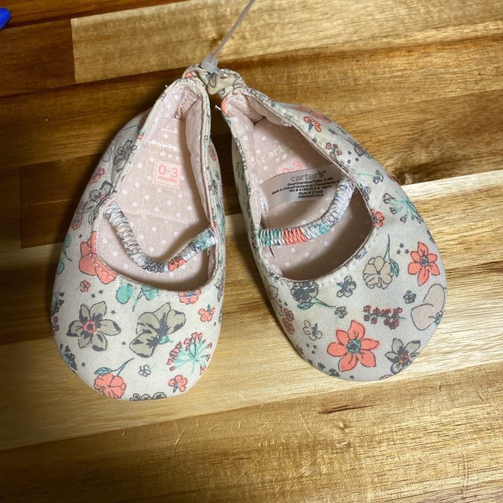 Carter's Baby Floral Flats 0-3 Months Elastic Strap Soft Sole Fabric Shoes